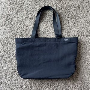 Lululemon Clean Lines Tote Bag
